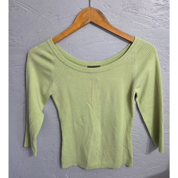 Takeout Light green 3/4 Sleeve Top Woman's Size Small - Picture 1 of 7